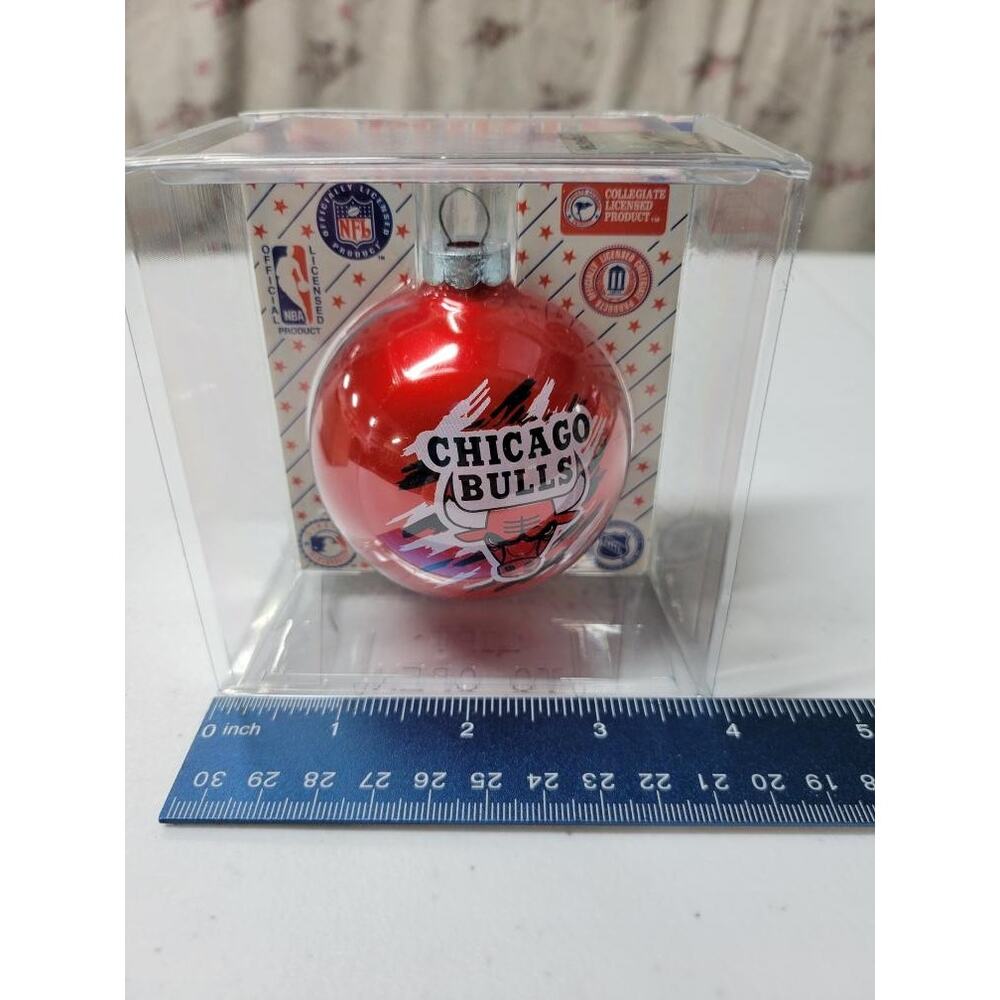 Vtg Chicago Bulls NBA Glass Christmas Ball Ornament Sports Collector Series NIB - Picture 5 of 5
